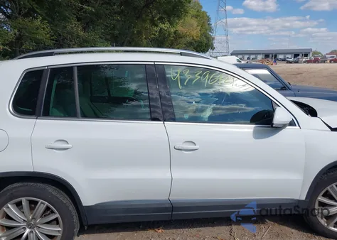 2015 Volkswagen Tiguan Sel из США, поврежденный, VIN WVGAV7AX8FW567004